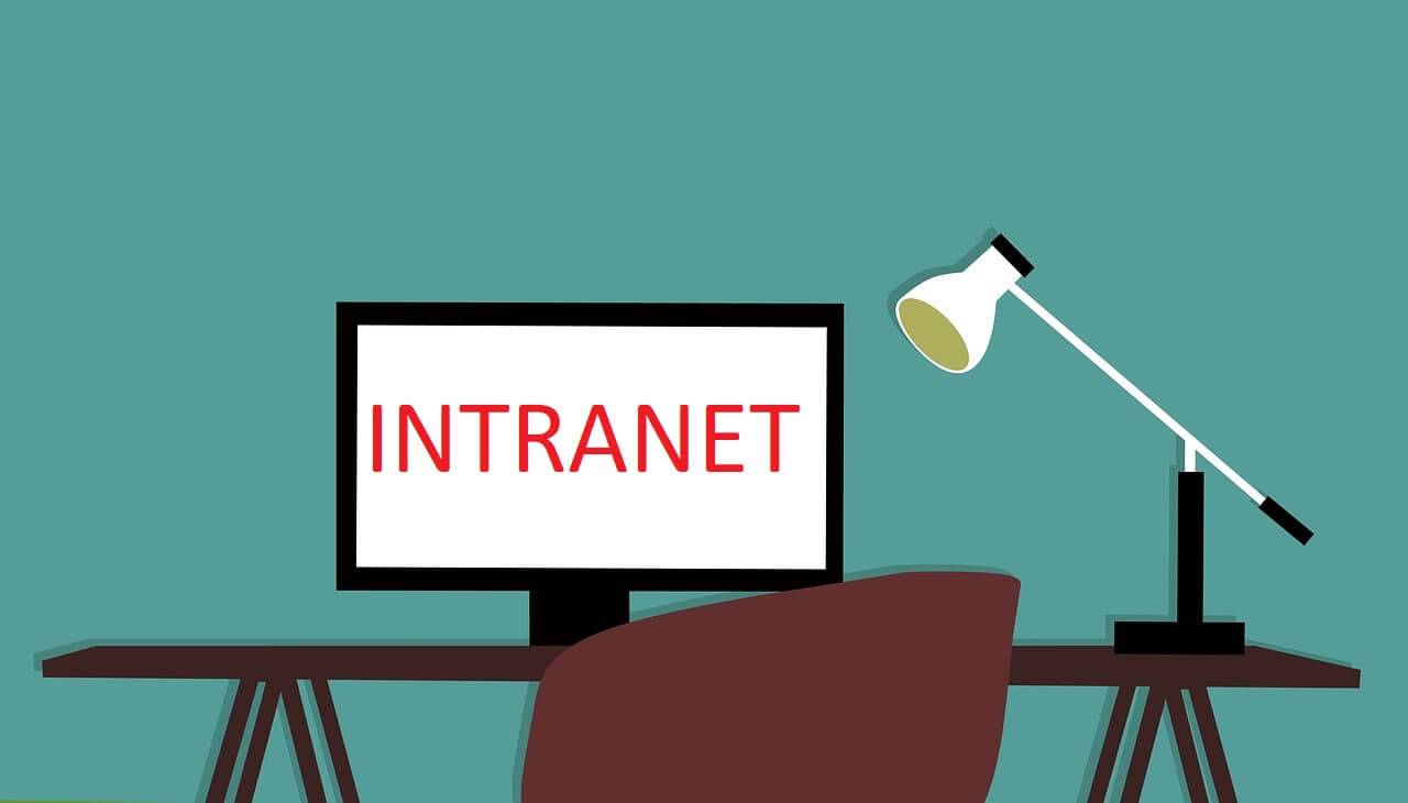 what is intranet & its features